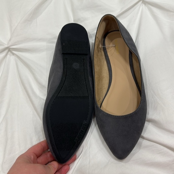 Old navy gray flats- size 9.5 - Picture 3 of 3